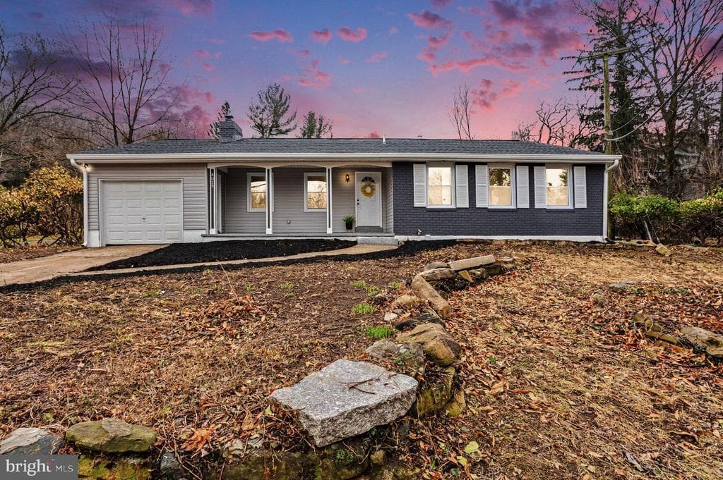 8029 Rider Avenue photo 1