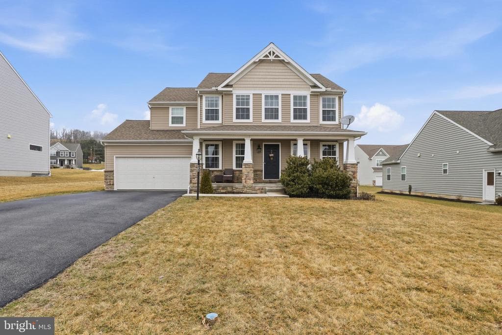 99 Mcintosh Lane photo 1