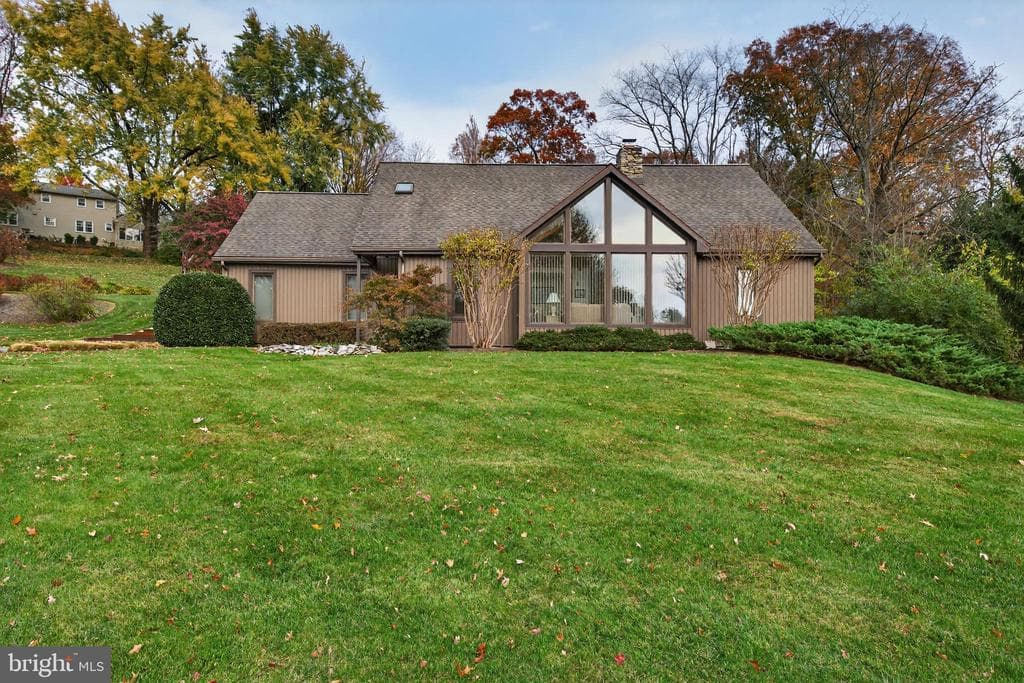 1049 Signal Hill Lane Lane photo 1