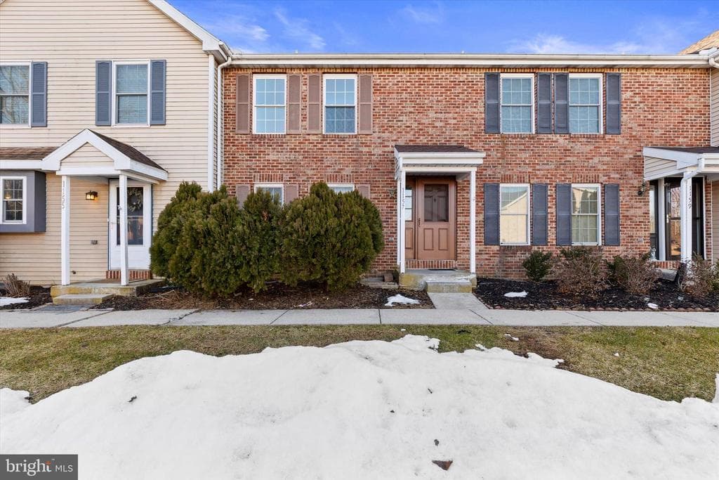 1157 Wintertide Drive photo 1