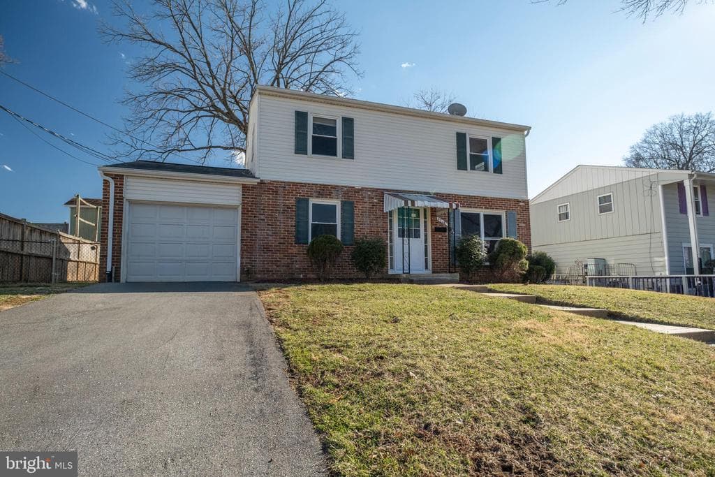 4718 Mercury Drive photo 1