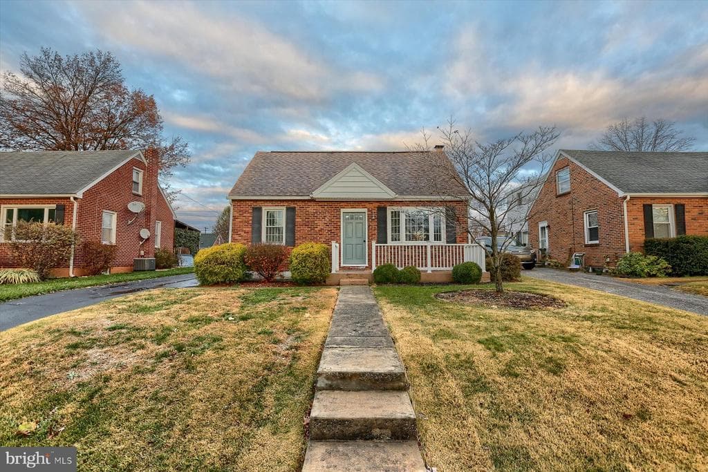 317 Greystone Road photo 1