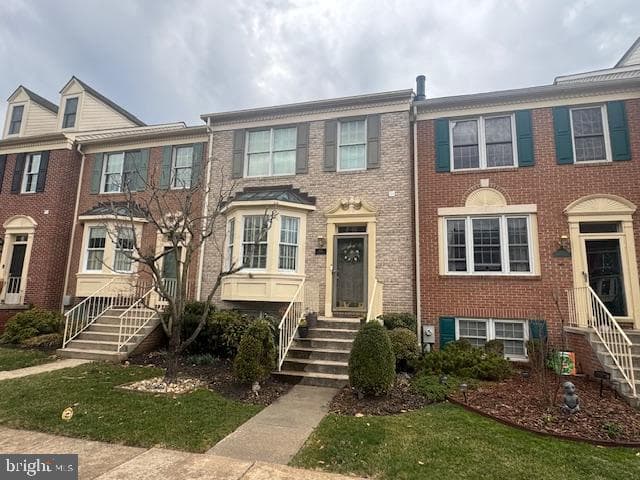 908 Walnut Wood Road photo 1