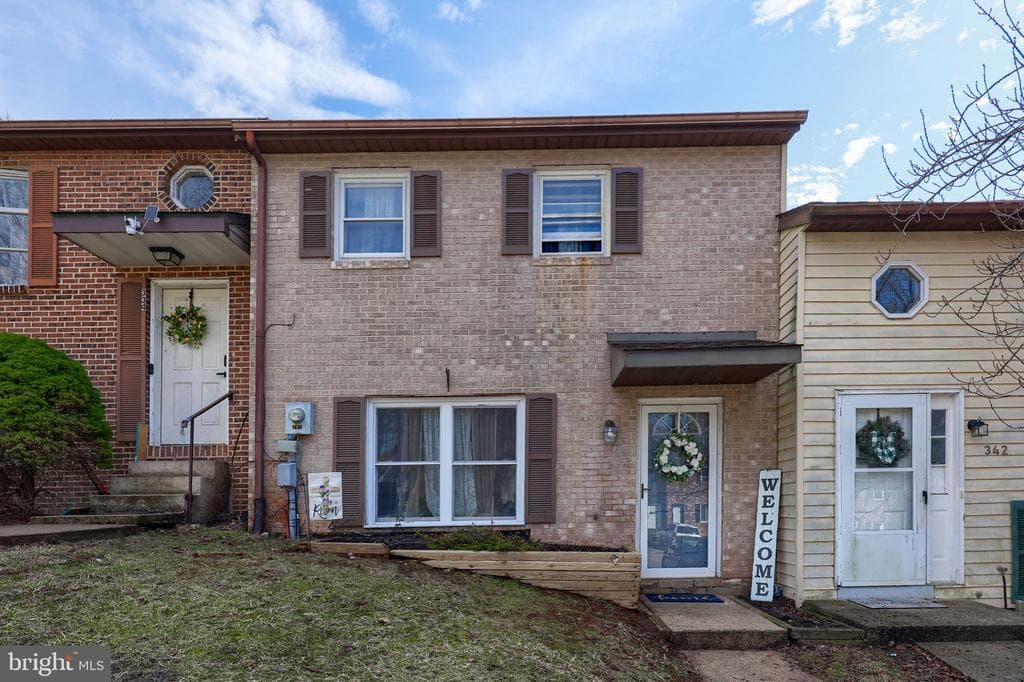338 Juniper Drive photo 1