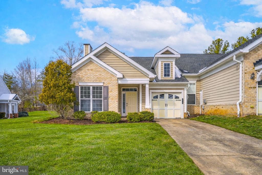 270 Williamsburg Circle photo 1