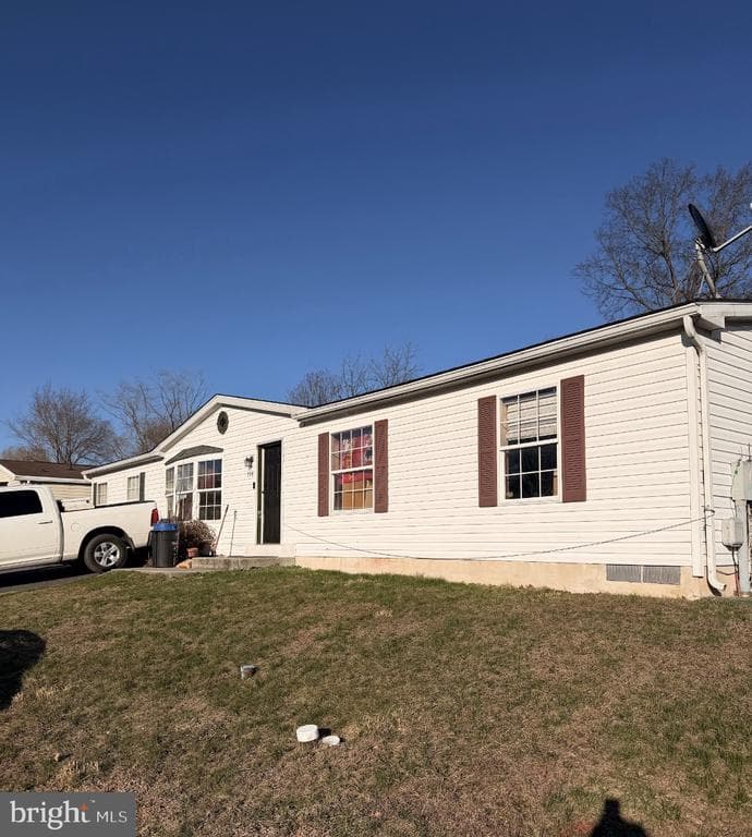 138 Heister Road photo 1