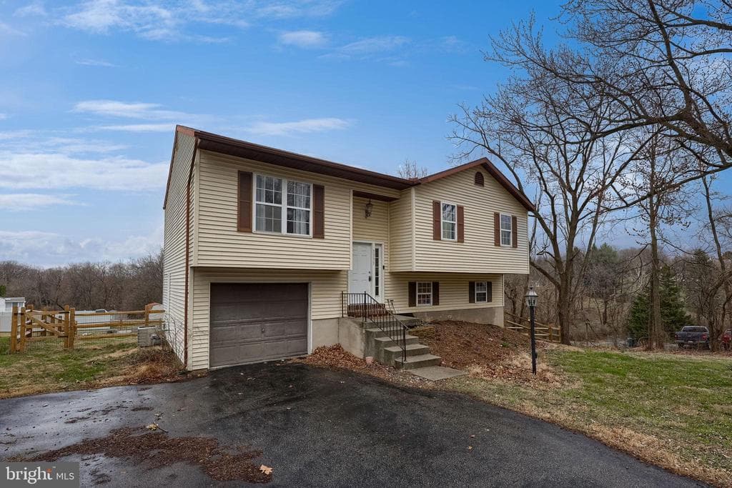 3333 Druck Valley Road photo 1