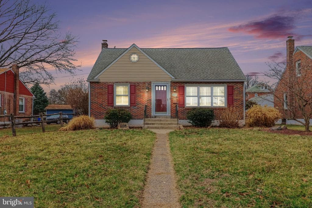 609 N Franklin Street photo 1