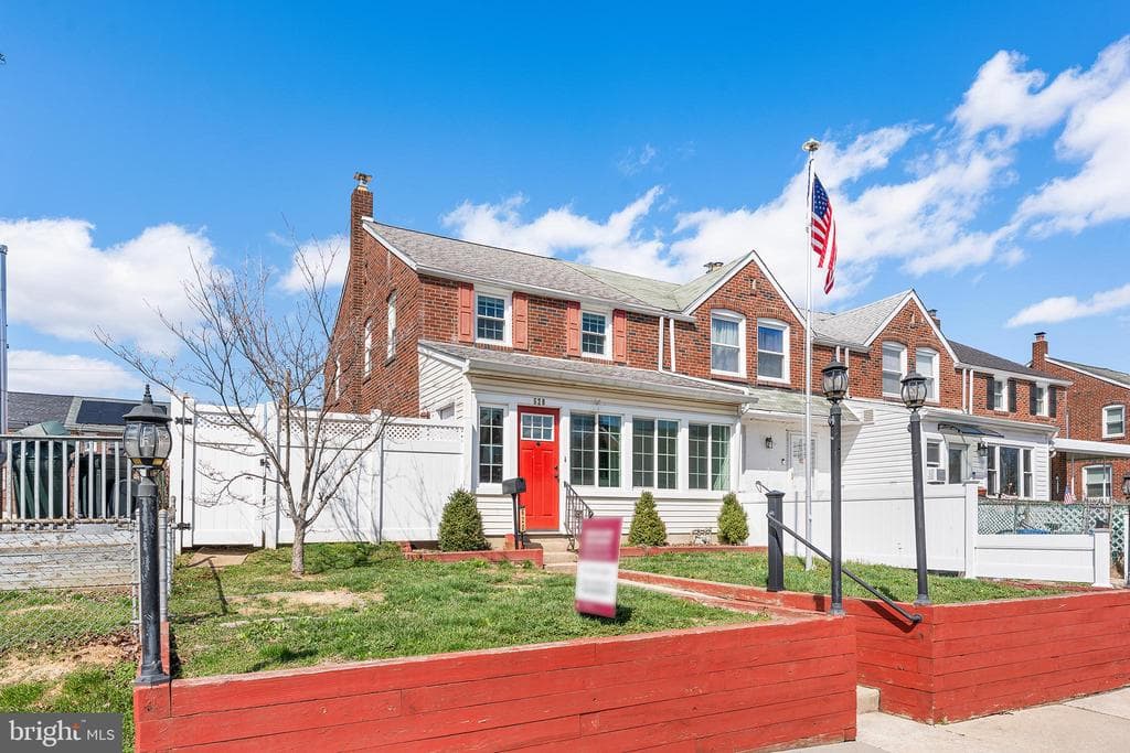620 Darby Road photo 1