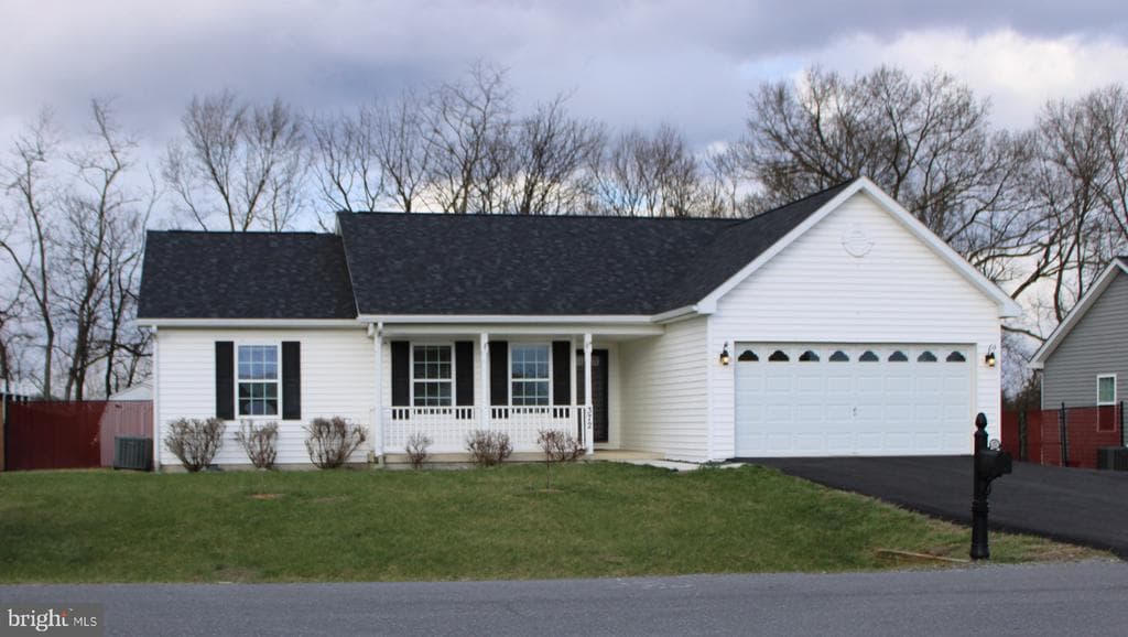 372 Marlowe Drive photo 1