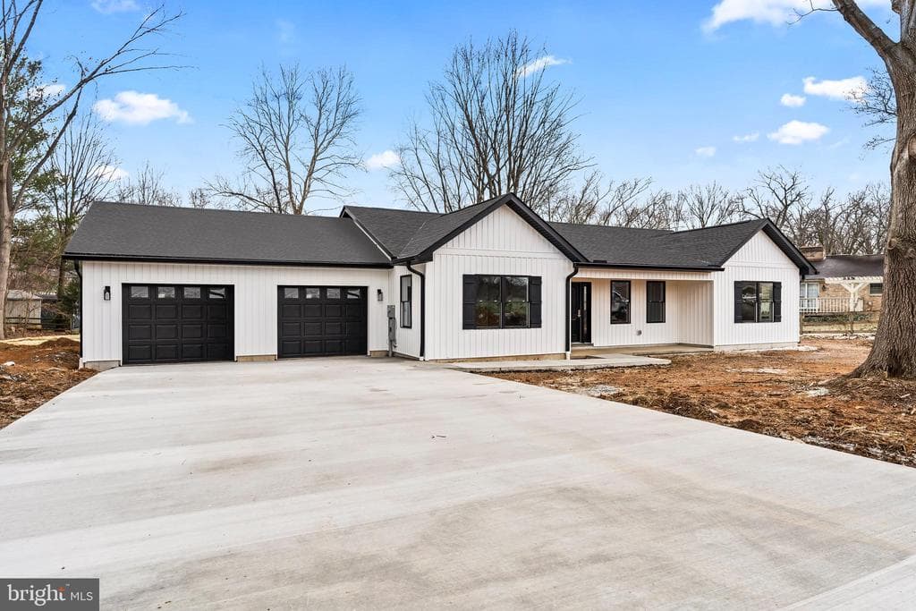 18212 Woodside Drive photo 1