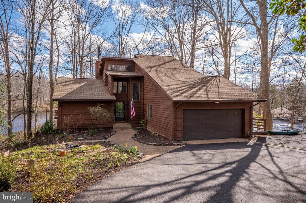 10234 Ashland Drive photo 1