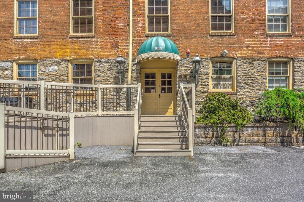 247 N Shippen Street #411 photo 1