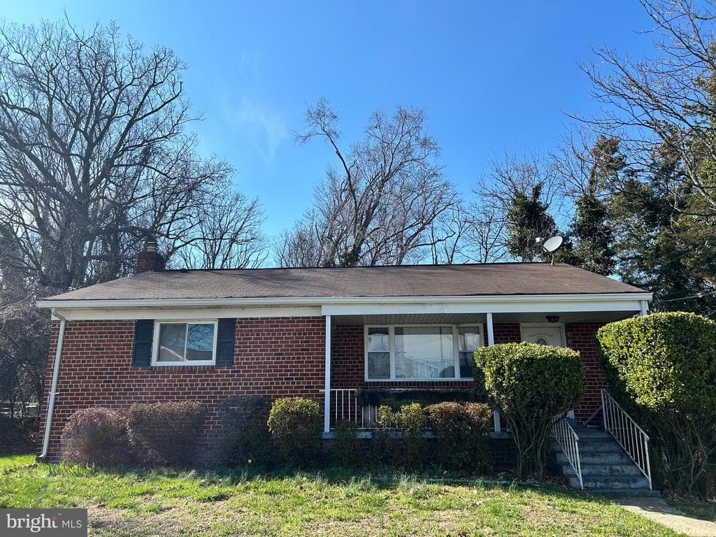 3516 Riviera Street photo 1