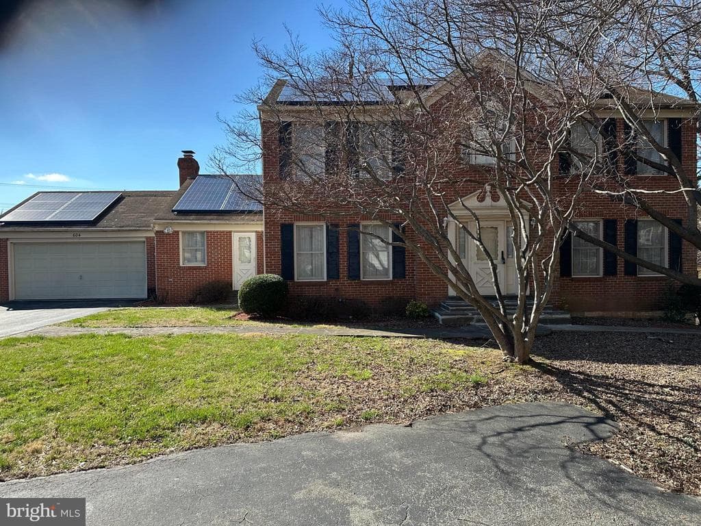 604 Venice Drive photo 1