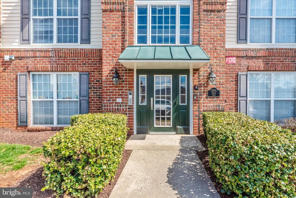 2500 Shelley Circle #3b photo 1