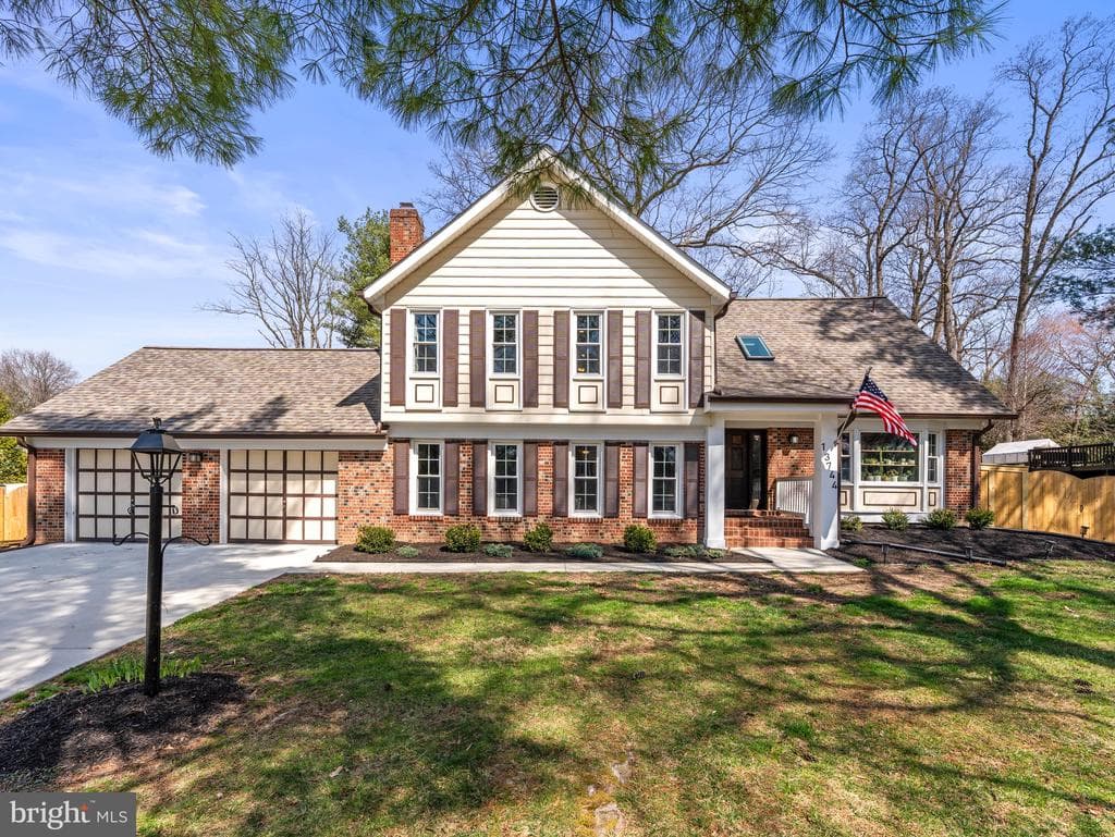 13744 Lockdale Road photo 1