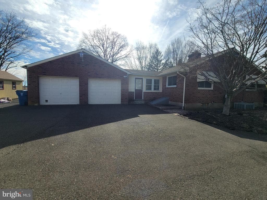 969 Lower State Road photo 1