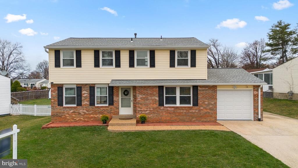 108 N Garfield Road photo 1