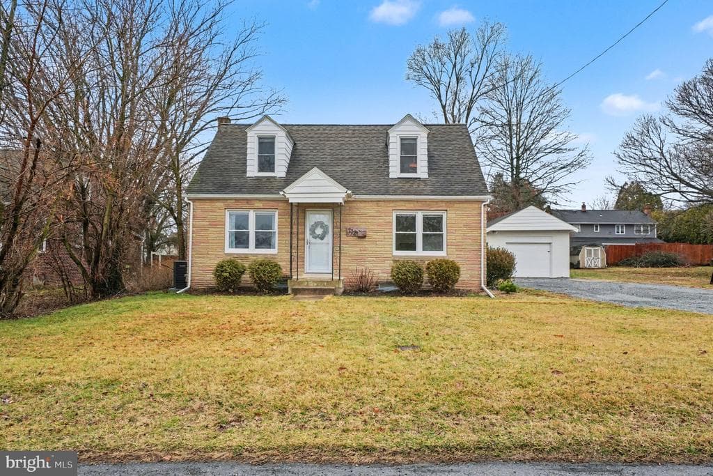 702 Lorane Road photo 1