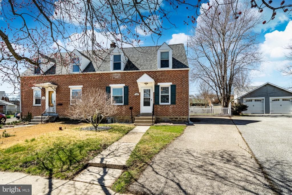 711 7th Avenue Circle photo 1