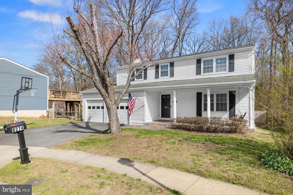 8274 Raindrop Way photo 1