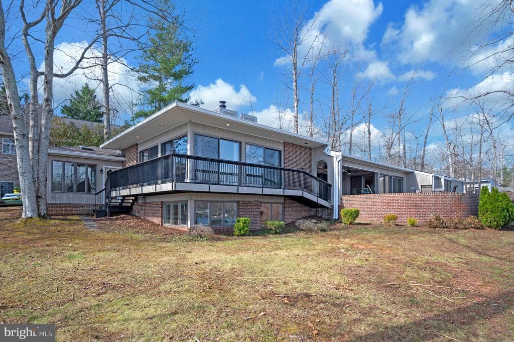 104 Spring Grove Lane photo 1