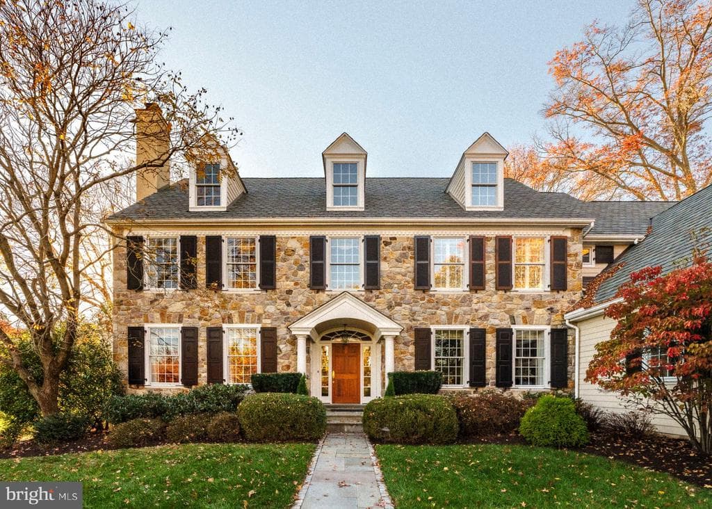 700 Thomas Road photo 1