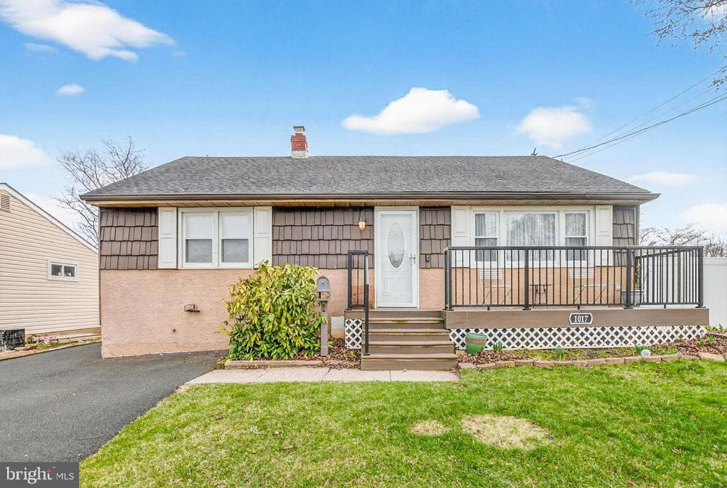 1017 Garfield Avenue photo 1