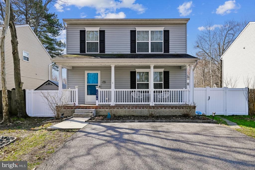 1237a Juniper Street photo 1
