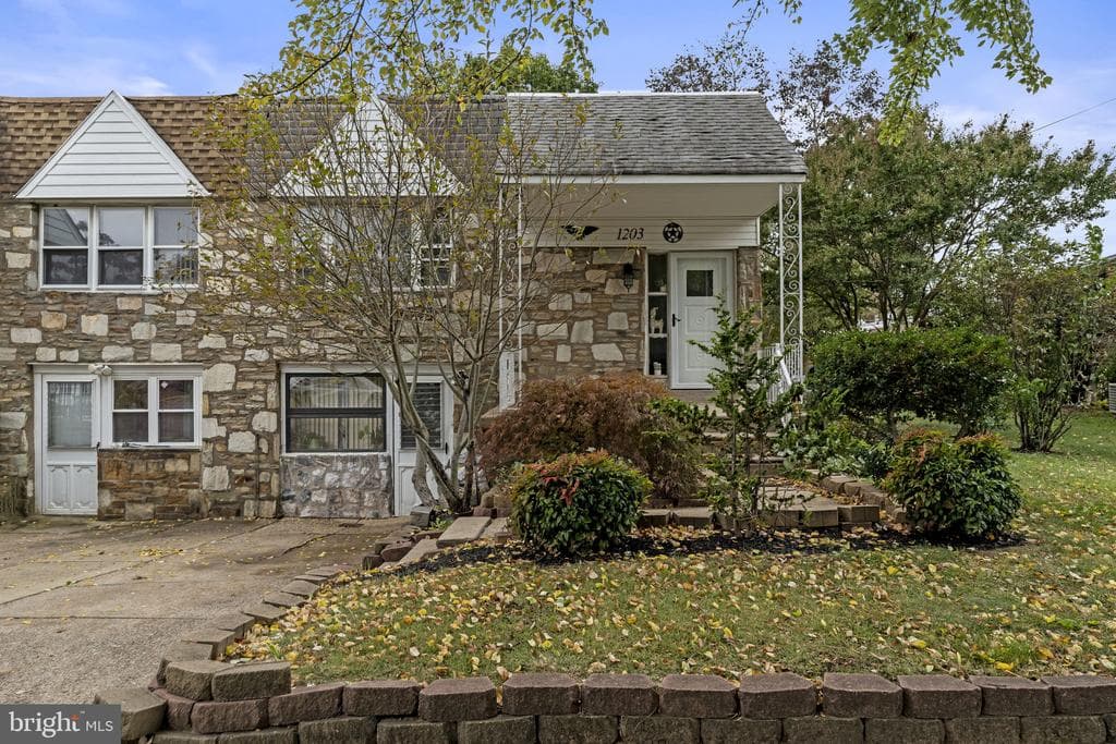 1203 Fenwick Place photo 1