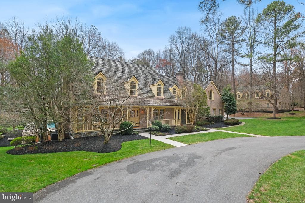 5900 Serenity Lane photo 1