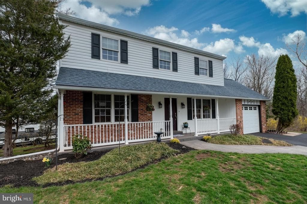 45 Iroquois Drive photo 1