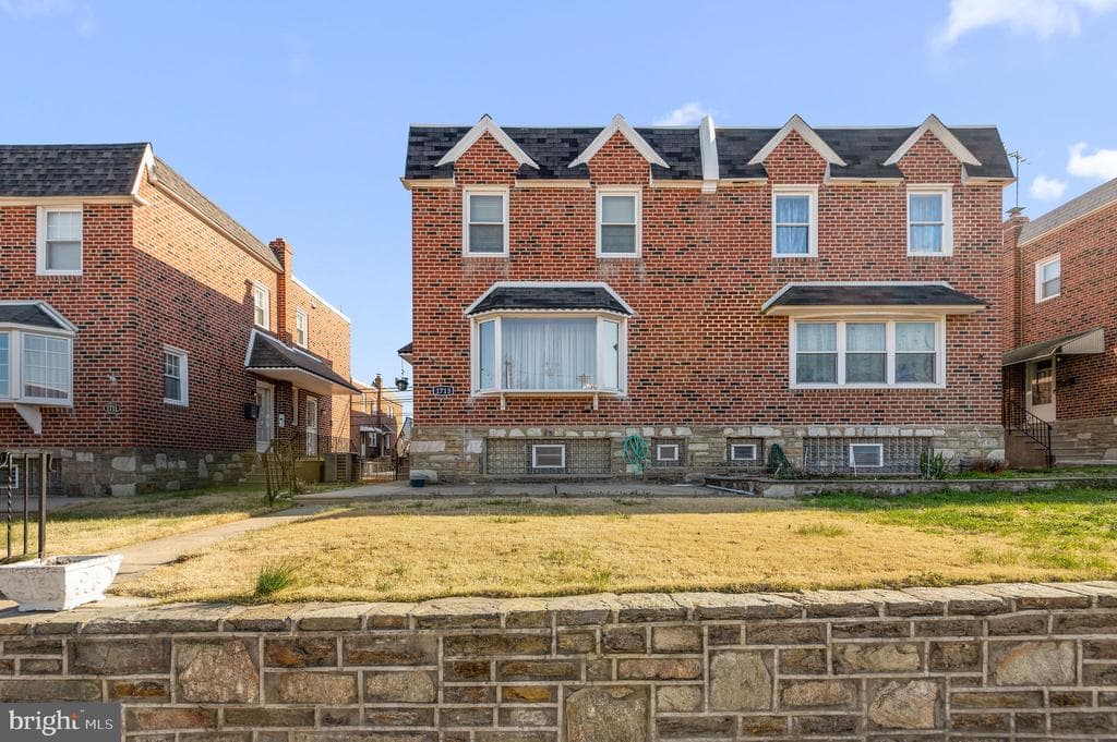 1713 Faunce Street photo 1
