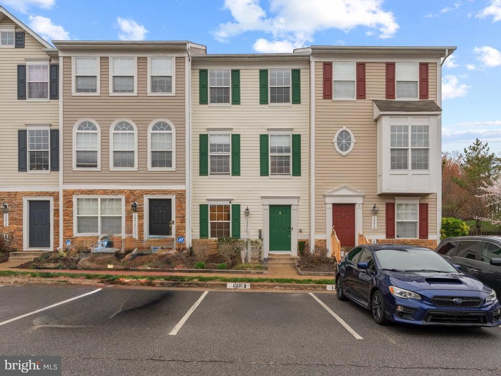 12212 Densmore Court photo 1