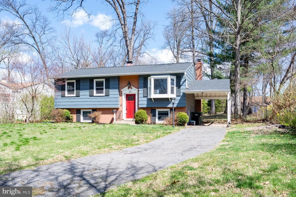 124 Woodland Road photo 1