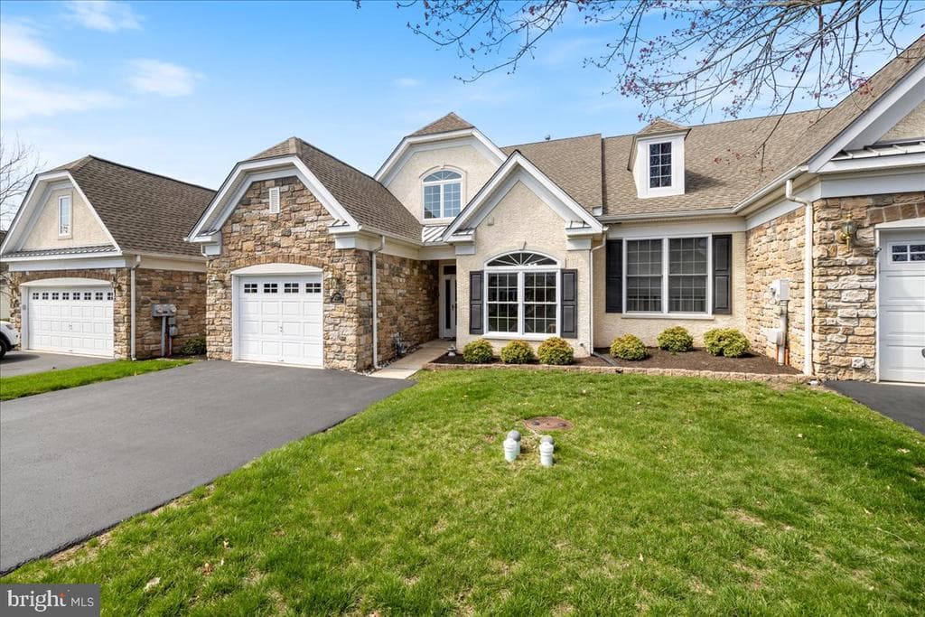 327 Melbourne Way