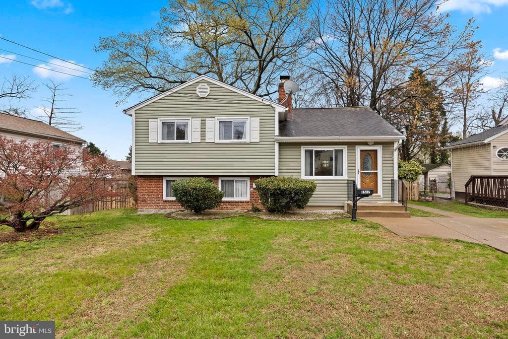 1517 James Street photo 1