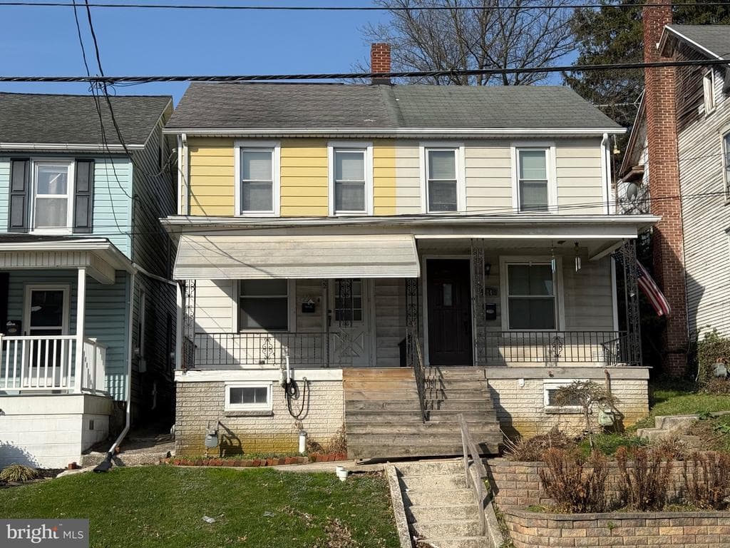 122 N Main Street photo 1