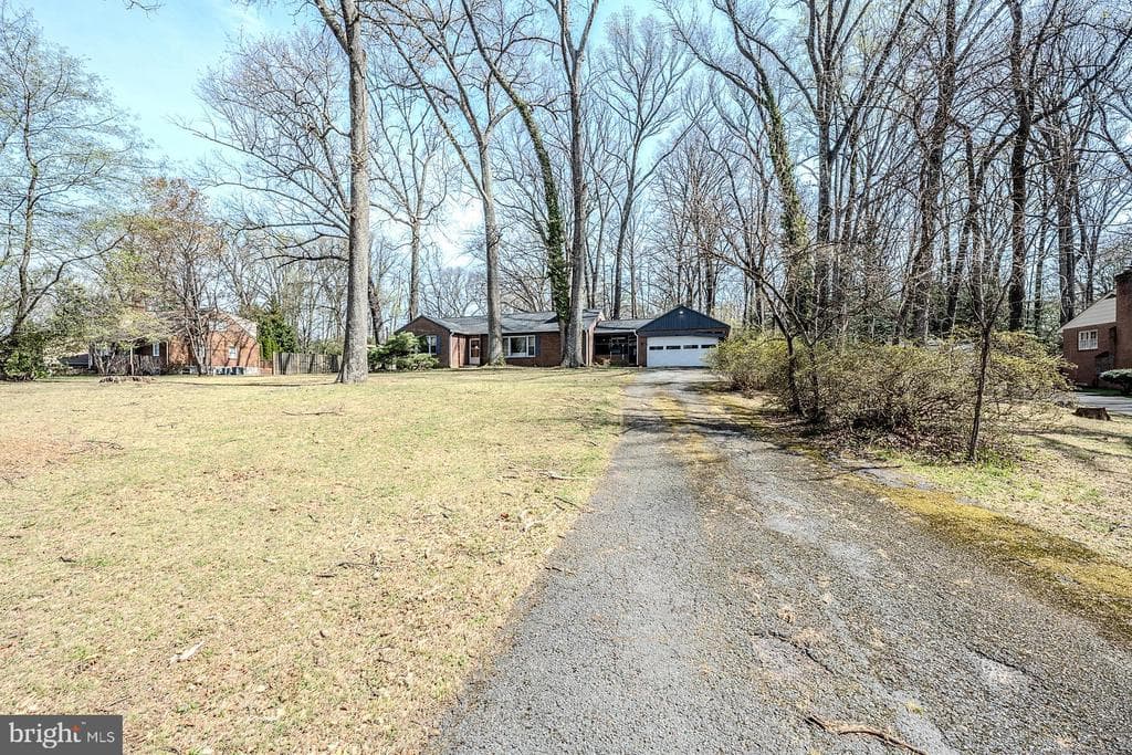 4731 Spruce Avenue photo 1