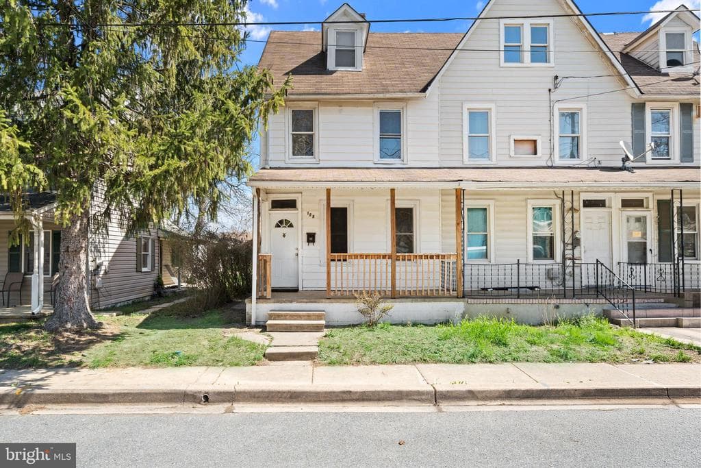 108 Maffitt Street photo 1