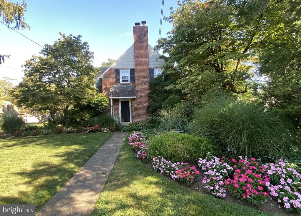 771 Willow Street photo 1