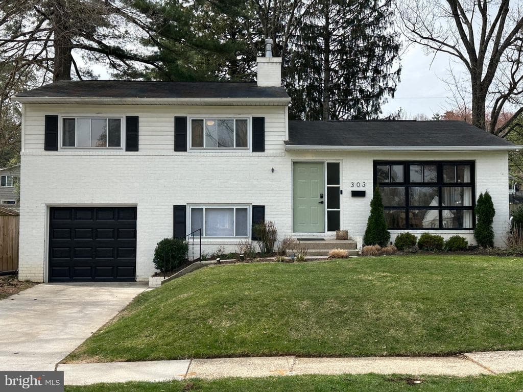 303 Galway Road photo 1