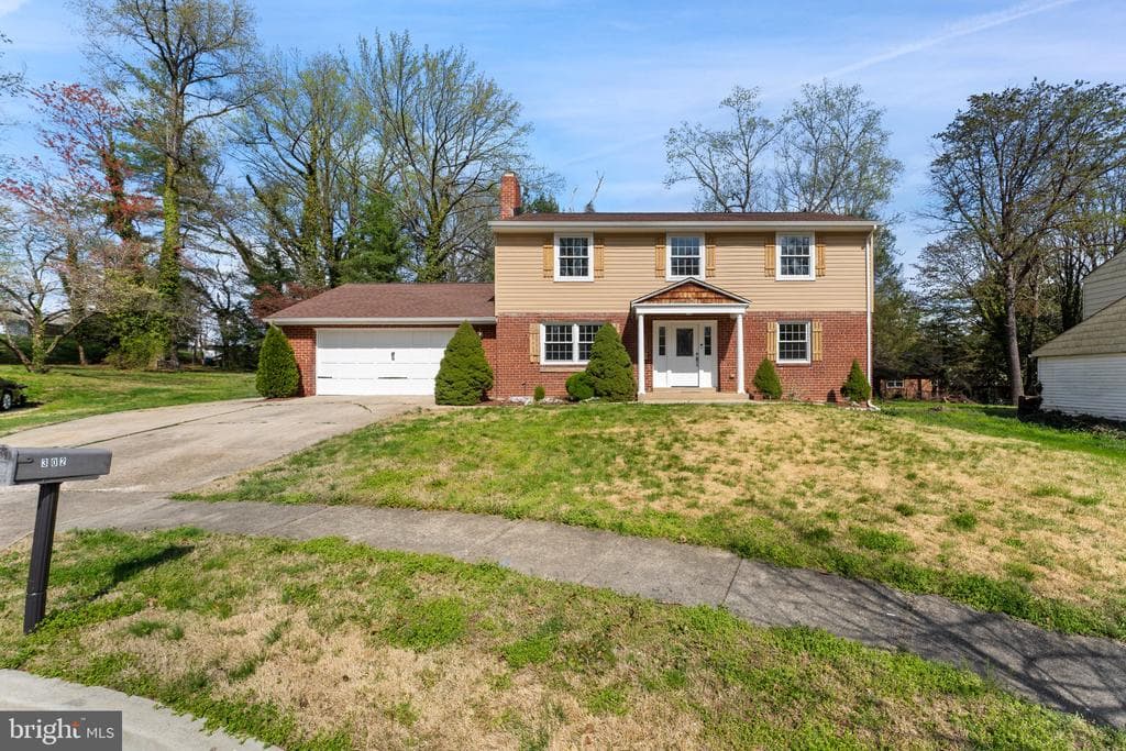 302 Bennington Court photo 1