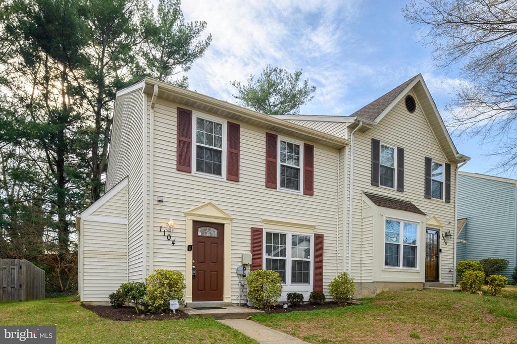 1104 Pewter Court photo 1