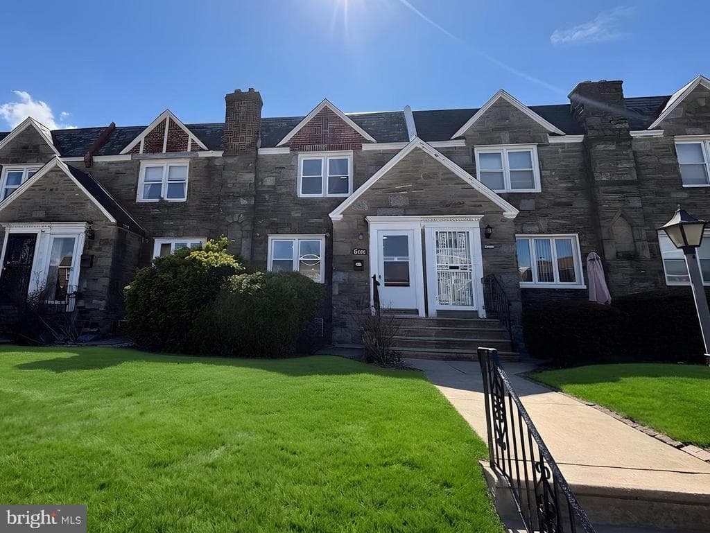 8266 Temple Road photo 1