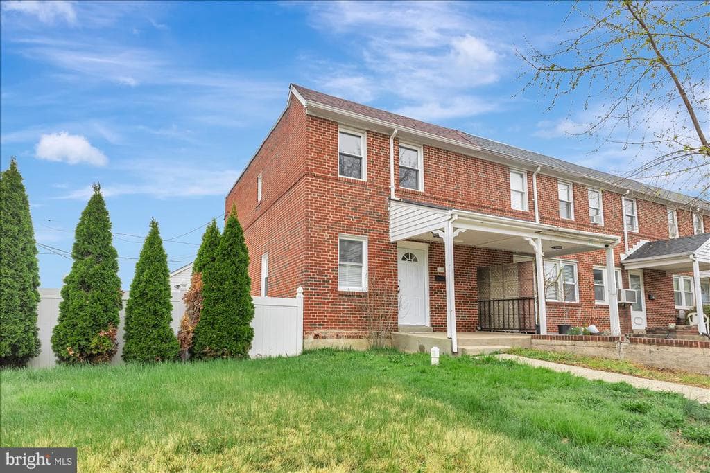 302 Endsleigh Avenue photo 1