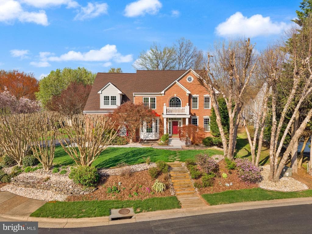 5105 Whisper Willow Drive photo 1