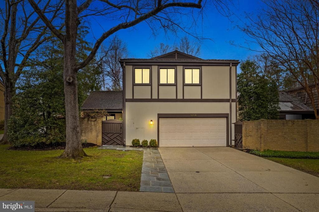 6309 Friendship Court photo 1