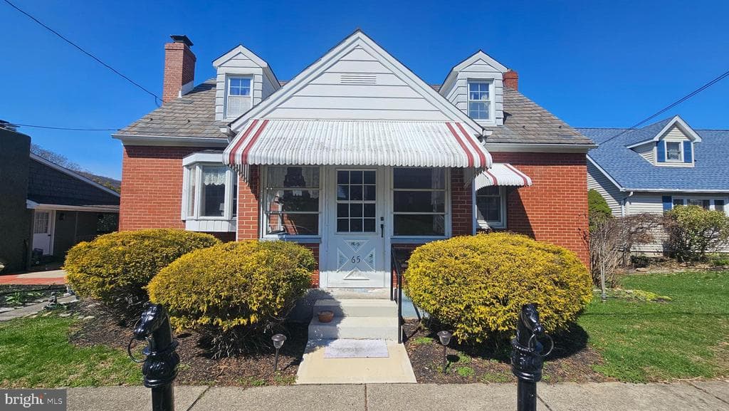 65 Hess Avenue photo 1